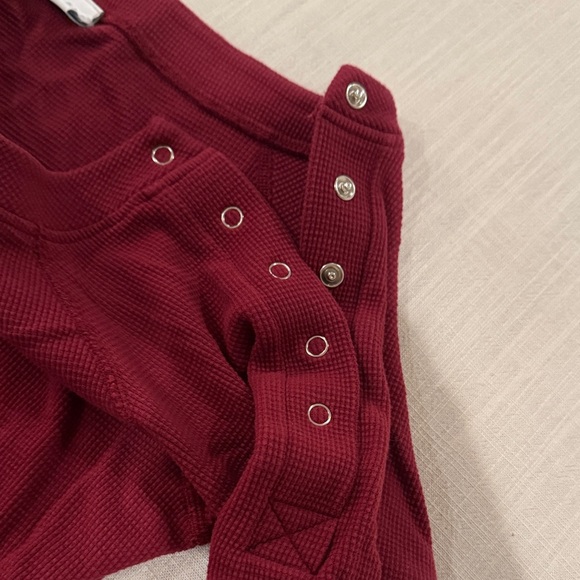 Bombshell Sportswear “Allure” Long Sleeve Crop Top - Picture 3 of 4